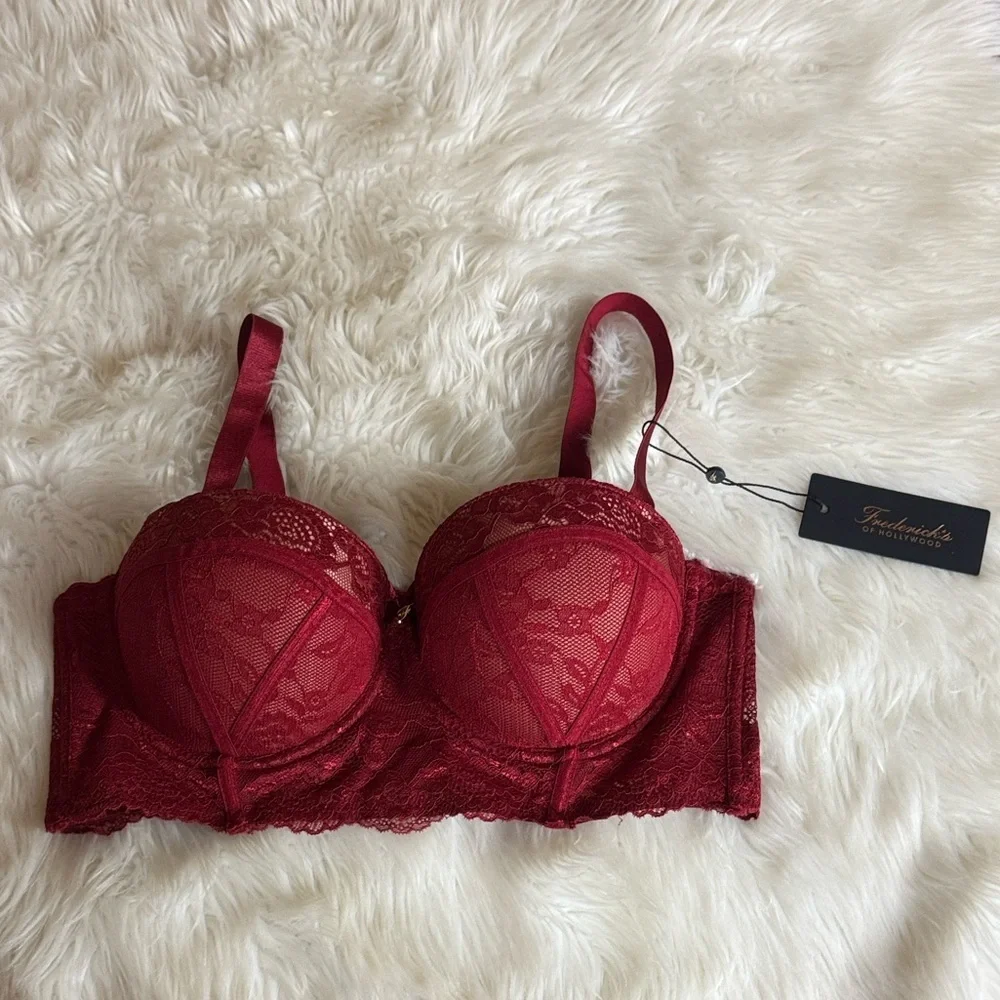 Frederick’s Of Hollywood Desiree red lace push up balconette bra Size 36D New